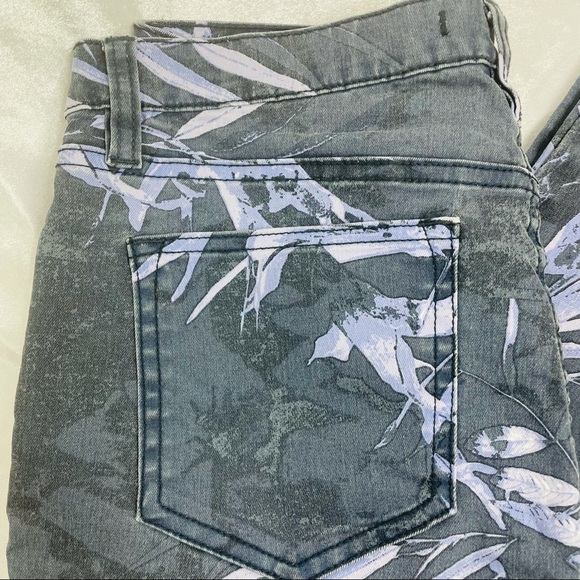 Free People Dark Gray with Leafs Size w30 - Picture 8 of 15